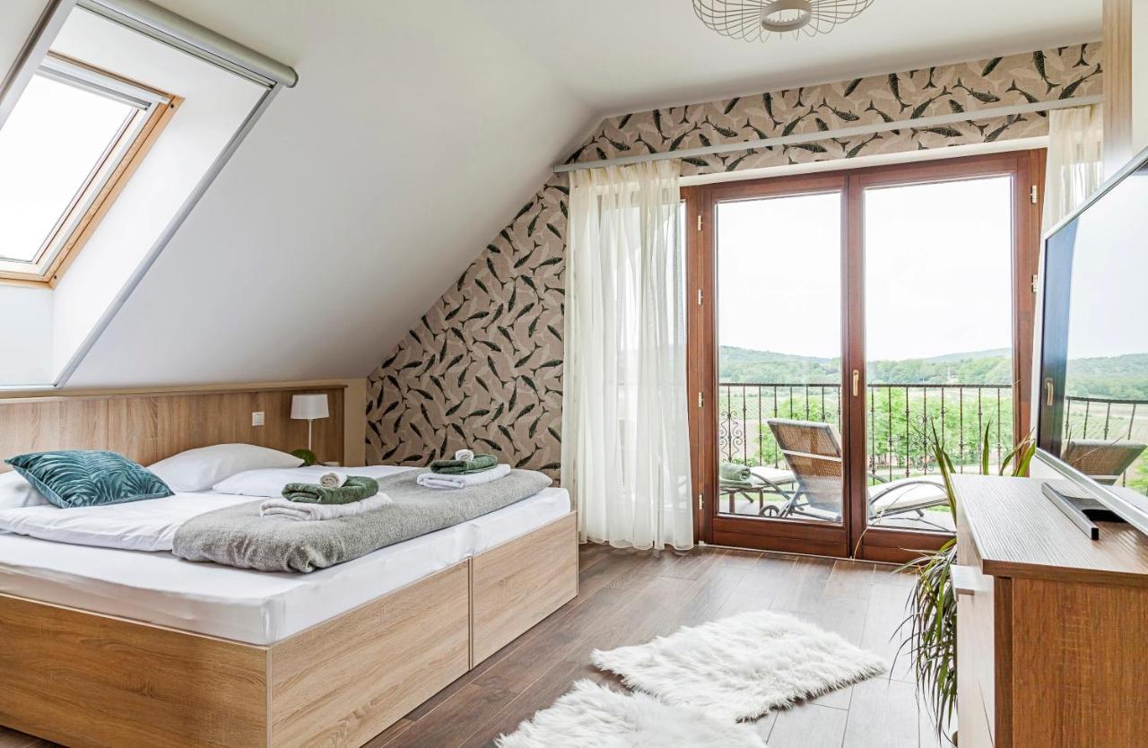 Pilger Apartments Тихань Экстерьер фото
